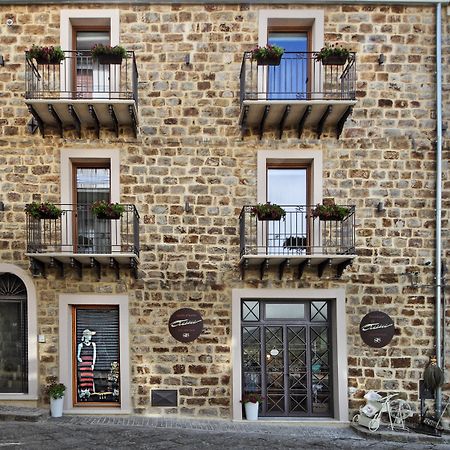 Notti O' Tunn Luxury Rooms In Centro Geraci Siculo Luaran gambar