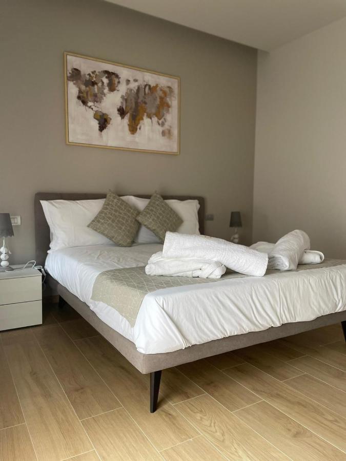 Notti O' Tunn Luxury Rooms In Centro Geraci Siculo Luaran gambar