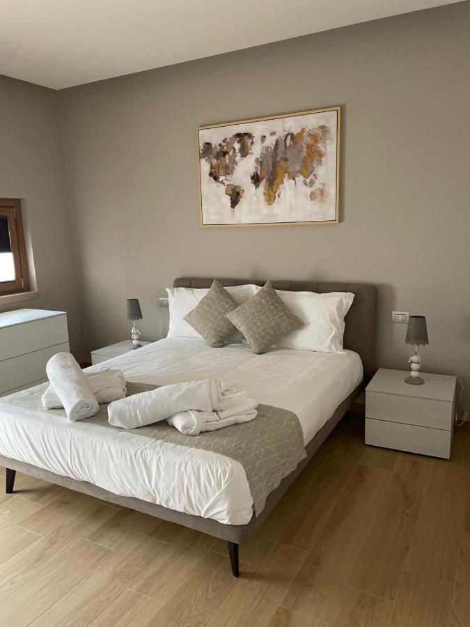 Notti O' Tunn Luxury Rooms In Centro Geraci Siculo Luaran gambar
