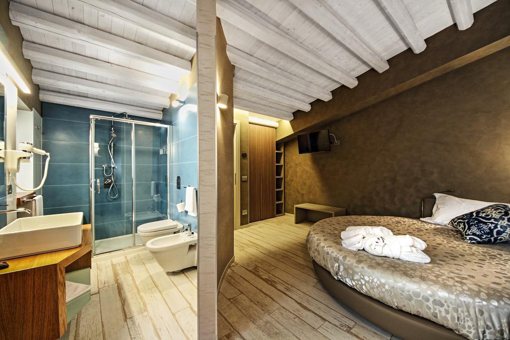 Notti O' Tunn Luxury Rooms In Centro Geraci Siculo Luaran gambar
