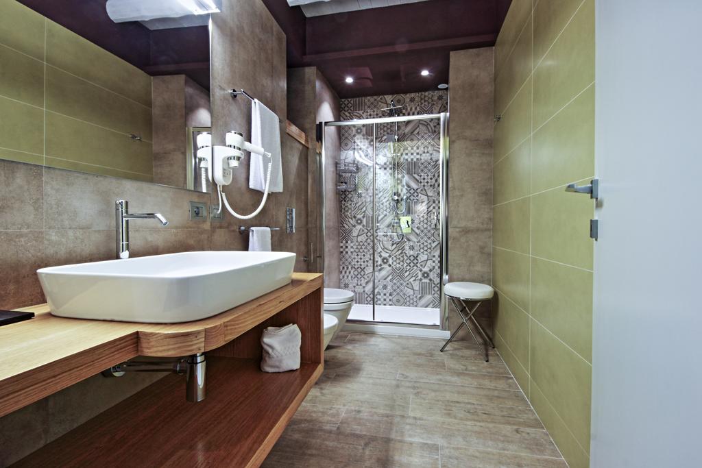Notti O' Tunn Luxury Rooms In Centro Geraci Siculo Luaran gambar
