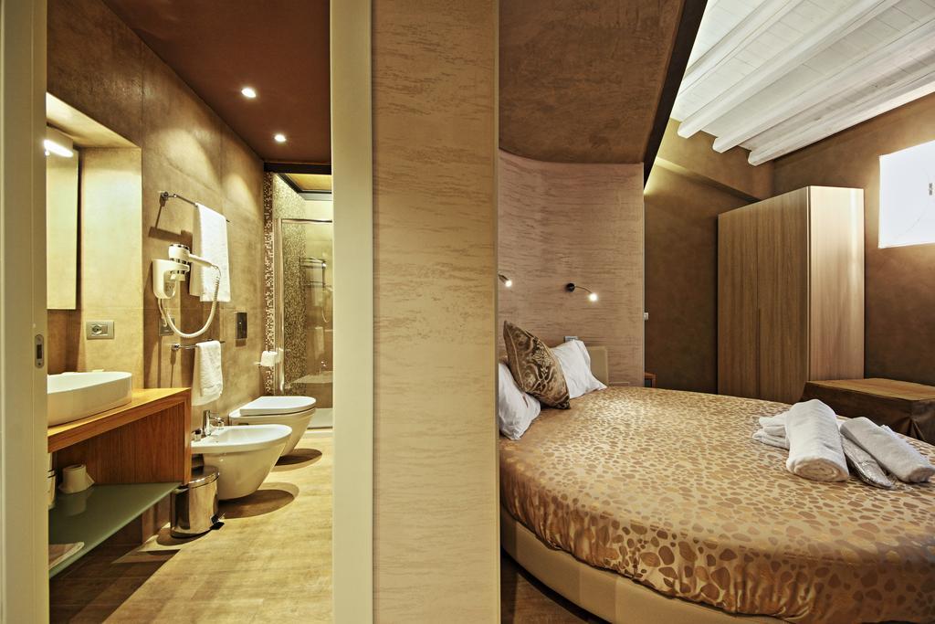 Notti O' Tunn Luxury Rooms In Centro Geraci Siculo Luaran gambar