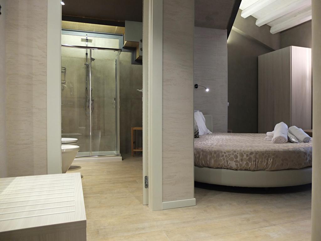Notti O' Tunn Luxury Rooms In Centro Geraci Siculo Luaran gambar